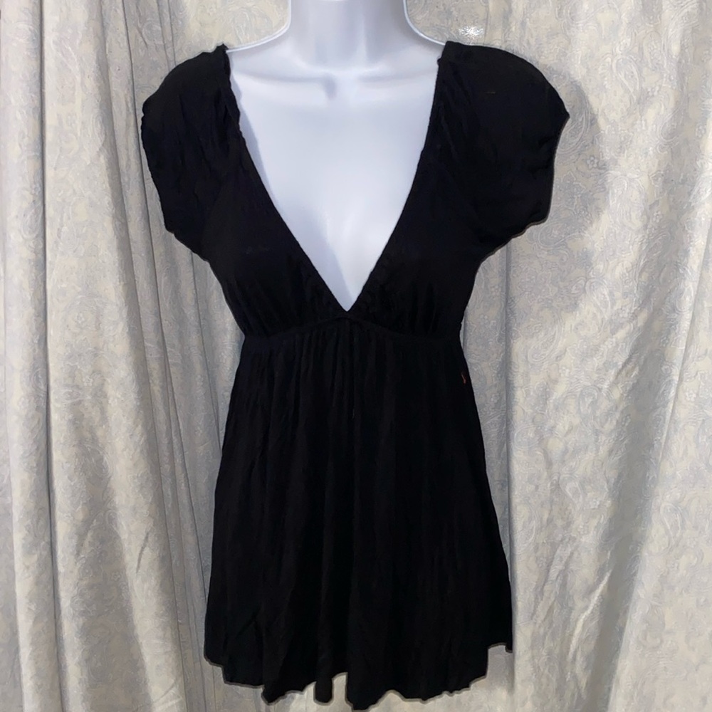 Love Culture black crochet low cut V neck top. Size S Like New
